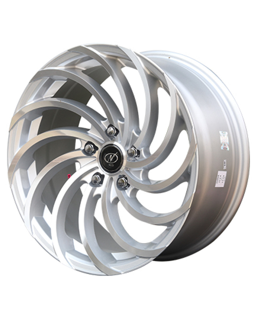 Snake 17in SM finish. The Size of alloy wheel is 17x8 inch and the PCD is 5x114.3(SET OF 4)